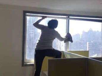 越秀區(qū)美吉亞專業(yè)開荒清潔 您的裝修后清潔專家，為廣州新家煥發(fā)光彩